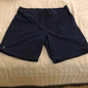 Women’s lands end swim shorts 9” inseam